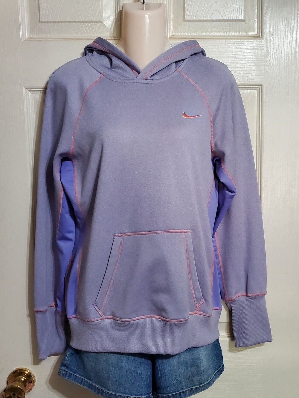 Nike Lavender & Pink Contrast Stitch Hoodie Women's Medium Therma-Fit